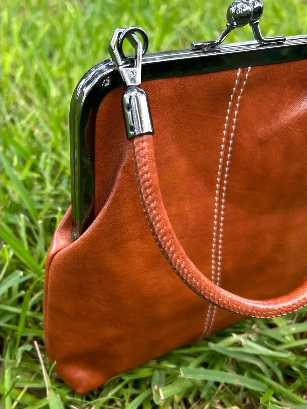 Classic Brown Leather Kiss-Lock Handbag - Women's Bag